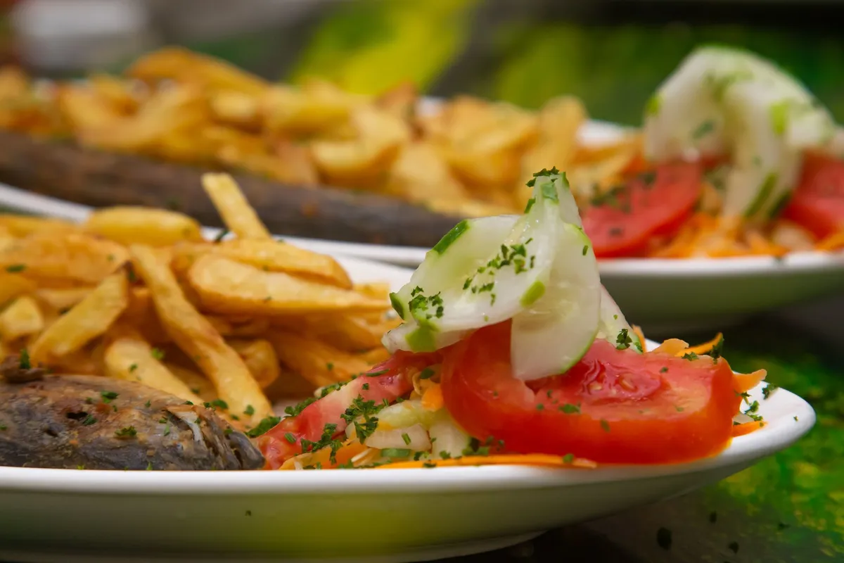 Cuisine ivoirienne à Paris : où trouver l'attiéké, le garba et l'alloco