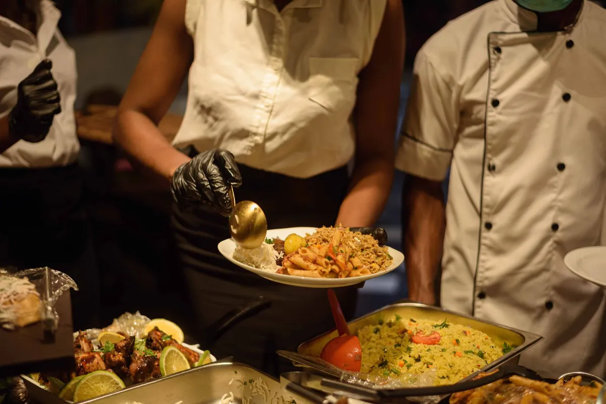 Gastronomie africaine à Paris : restaurants, traiteurs et marchés