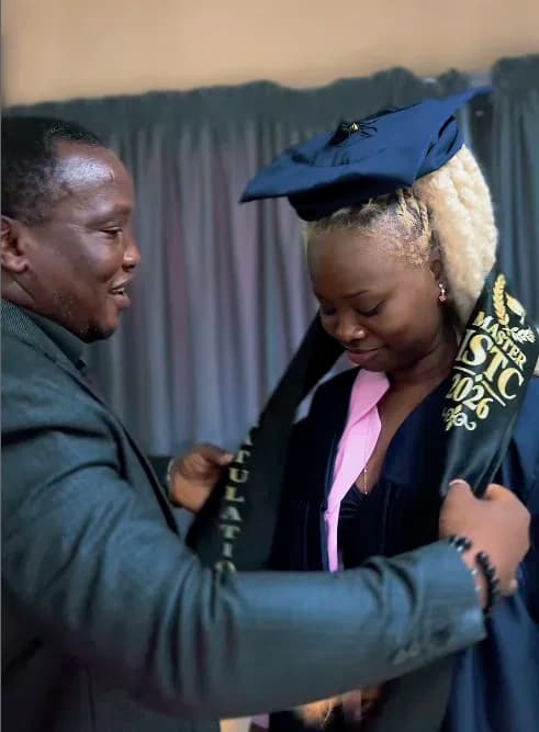 Dré-A lors de sa remise de diplôme de Master