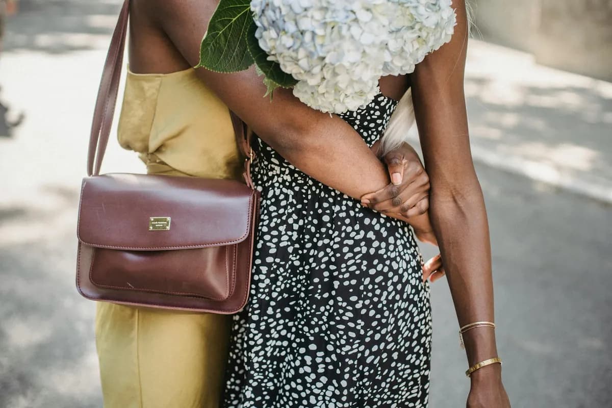 Bijoux & Sacs Aissatou : Élégance Africaine Accessible
