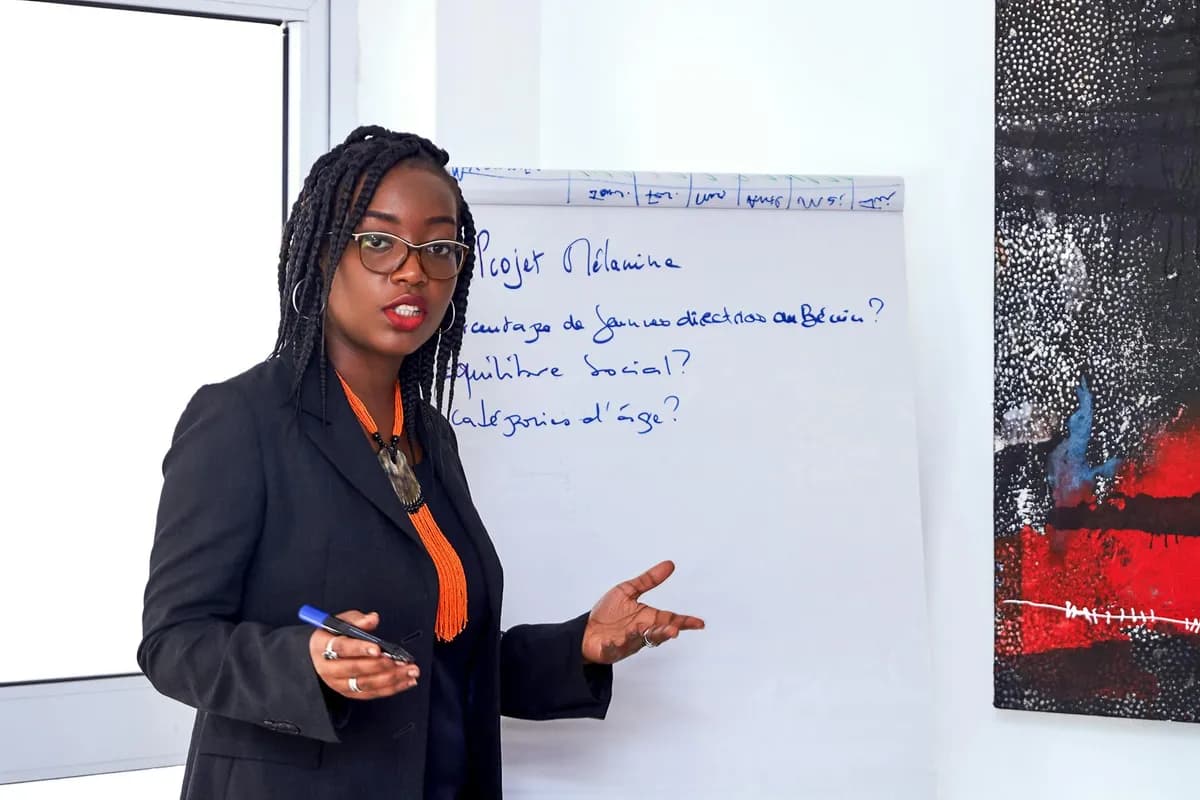 Quand la tradition rencontre la modernité : Maimouna Sene révolutionne la mode africaine